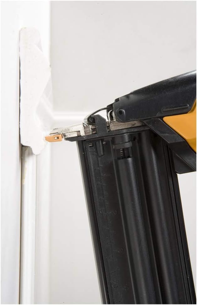 BOSTITCH U/BTFP12233 Smart Point 18 gauge Brad Nailer (Renewed)