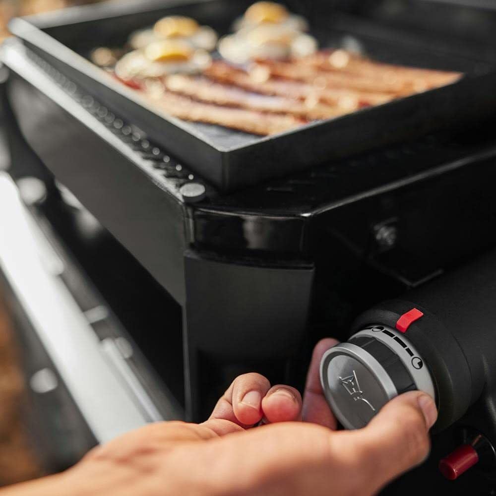 Weber Slate Griddle 1-Burner Propane Gas Portable 17 in. Flat Top Grill in Black 1500531