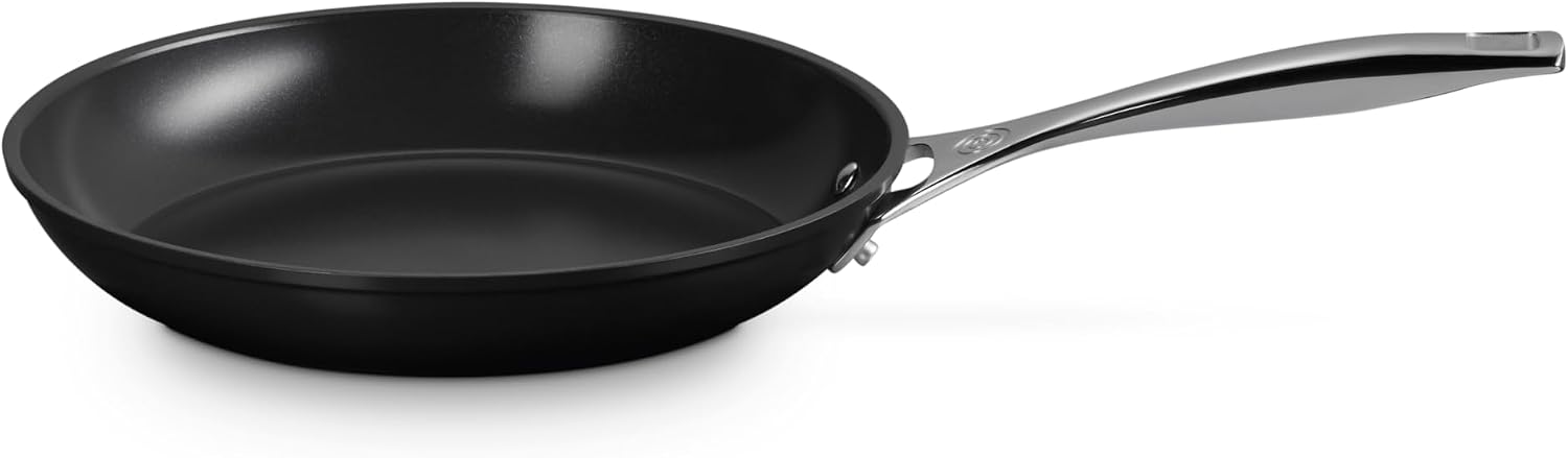 Le Creuset Essential Non-Stick Ceramic Shallow Frying Pan, 10'