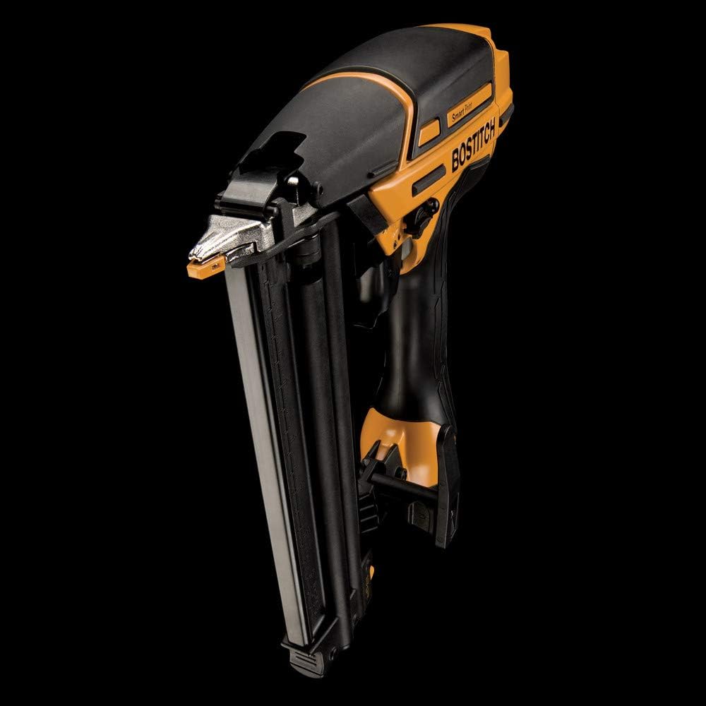 BOSTITCH U/BTFP12233 Smart Point 18 gauge Brad Nailer (Renewed)