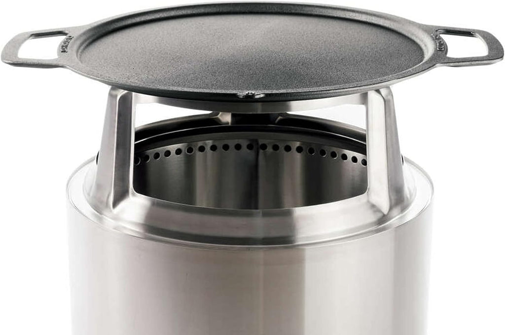 Solo Stove Bonfire Griddle + Hub, Cast Iron Cookware with Stainless steel Hub for 8' Elevation, Addition to Bonfire fire pit, Weight: 19.5lbs, Cooking surface diameter 17.75'