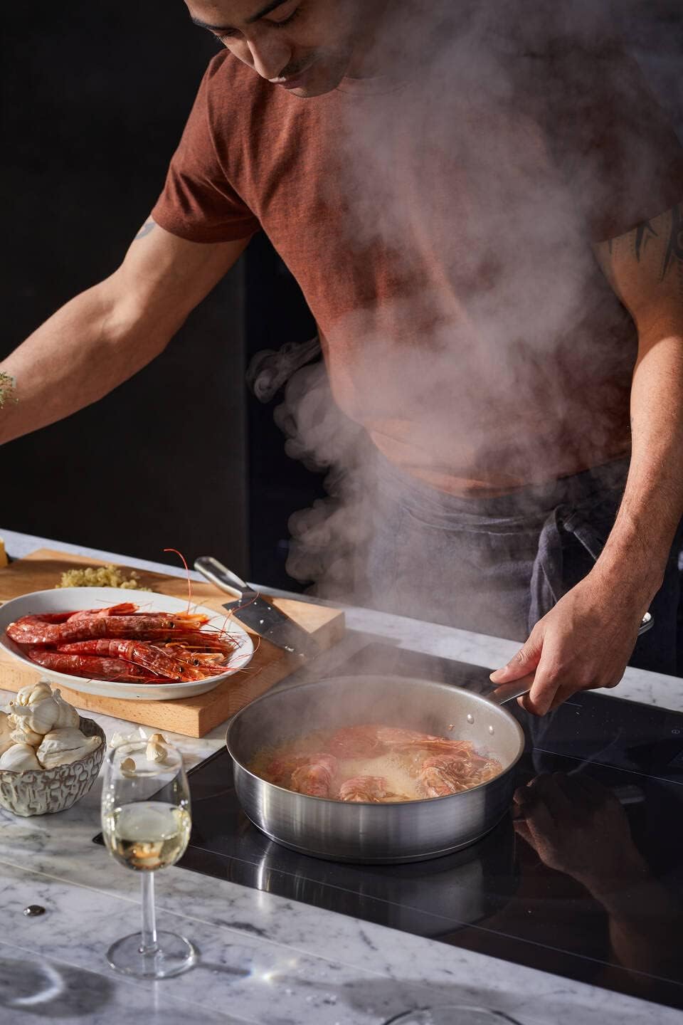 Fiskars sauté pan with lid, Ø 26 cm / 3.2 L, Coated pan, Suitable for All hobs, Recycled Stainless Steel, All Steel, Silver, 1064746