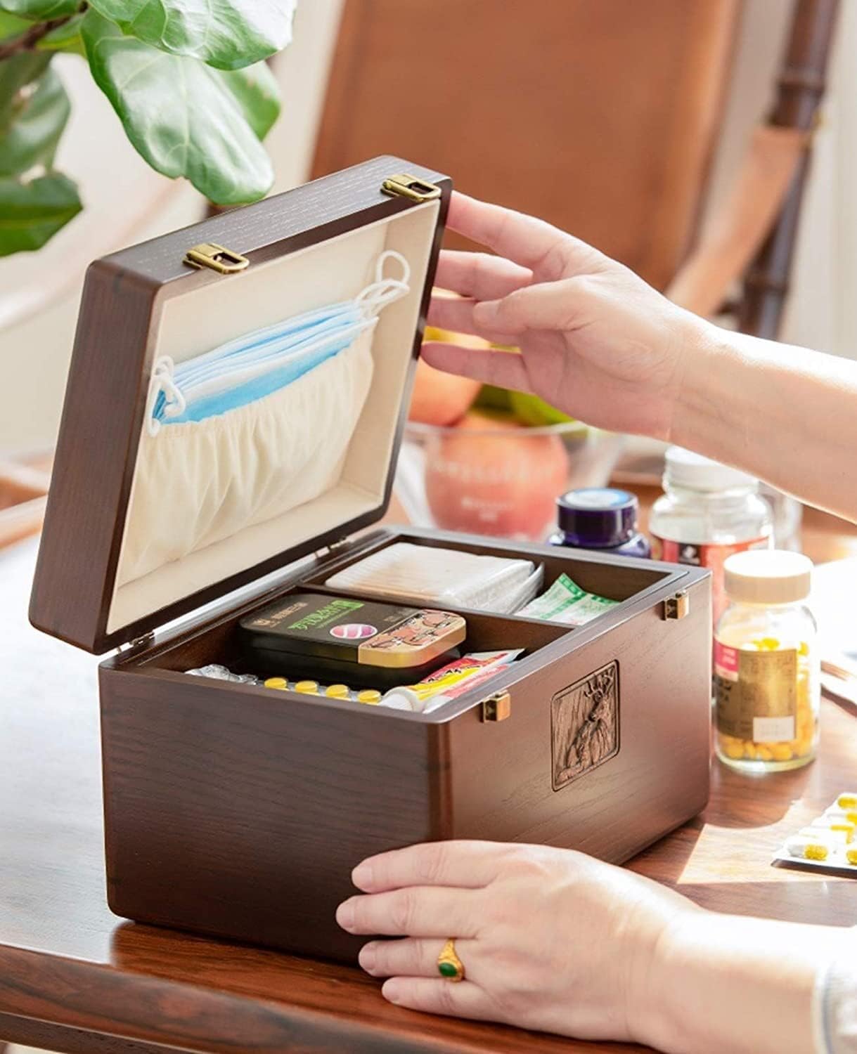 Medicine Storage Box Organizer Jewelry Travel Pill Case Family First Aid Portable Chest Wood Containers with Tray Cabinets Multi-use 26X17.8X16.3CM