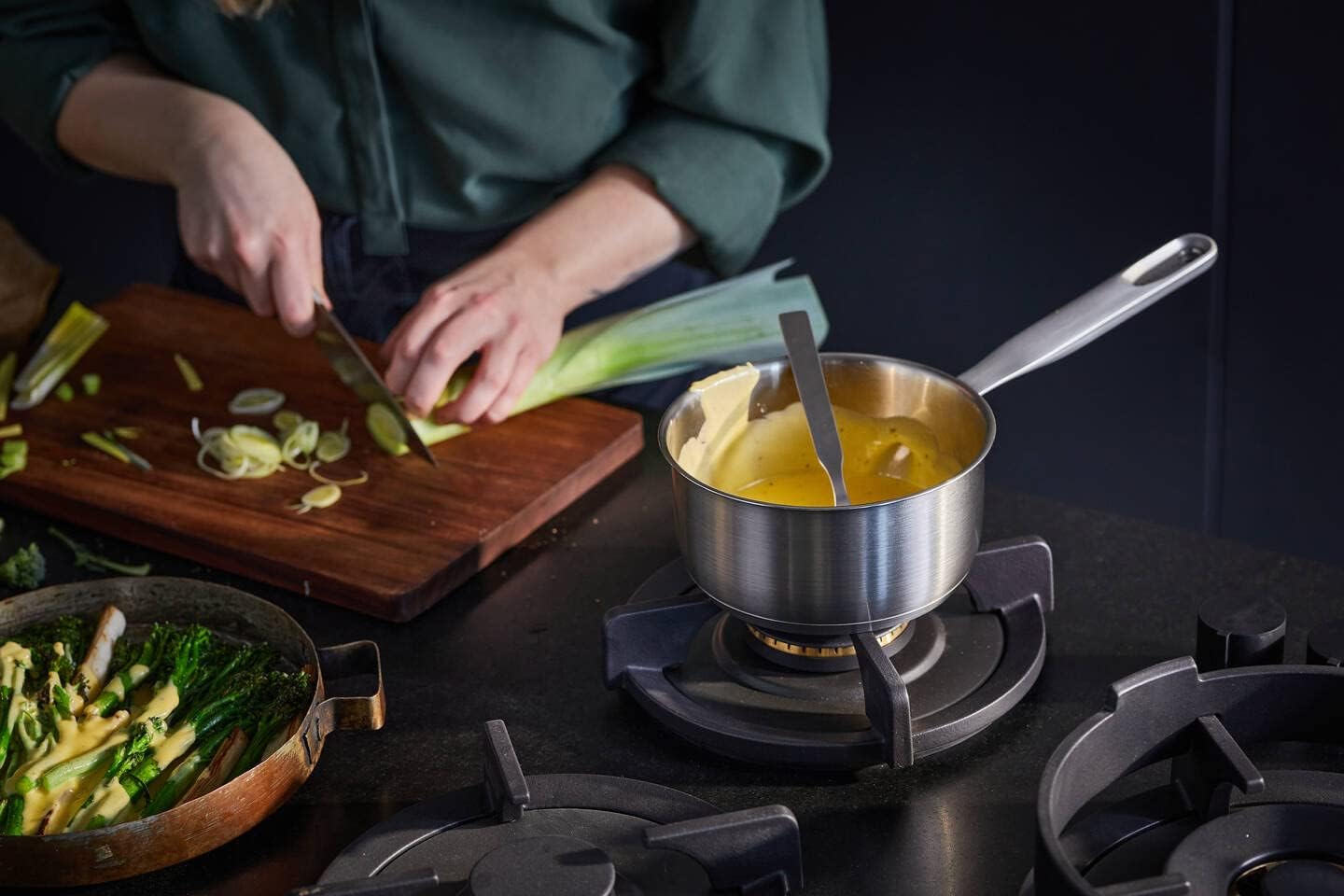 Fiskars 1064750 Saucepan with Handle, 1.5 L, Uncoated Saucepan, Suitable for All Cookers, Recycled Stainless Steel, Silver, 1064750