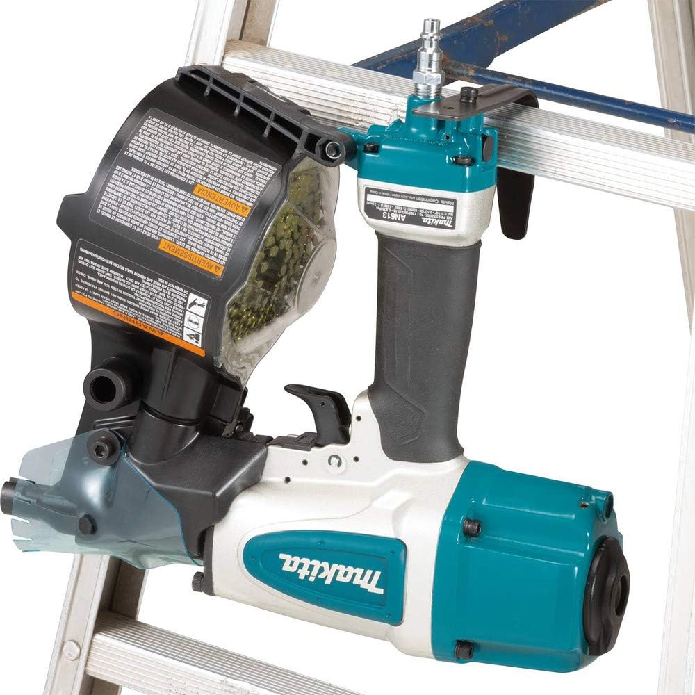 Makita AN613 Pneumatic 15° 2-1/2' Siding Coil Nailer