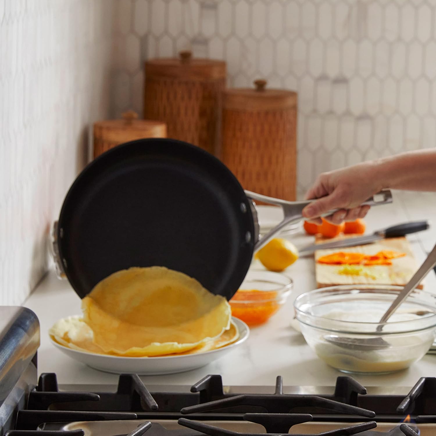 Calphalon® Premier™ Space-Saving Hard-Anodized Nonstick 12-Quart Stock Pot with Lid