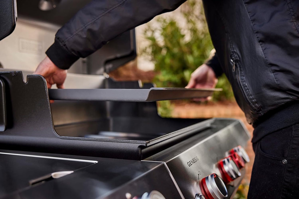 Weber Rust‑Resistant Outdoor Griddle Insert, Full‑Size – Pre-Seasoned Carbon Steel Griddle for Genesis 400 Series Gas Grills, Grill Accessory