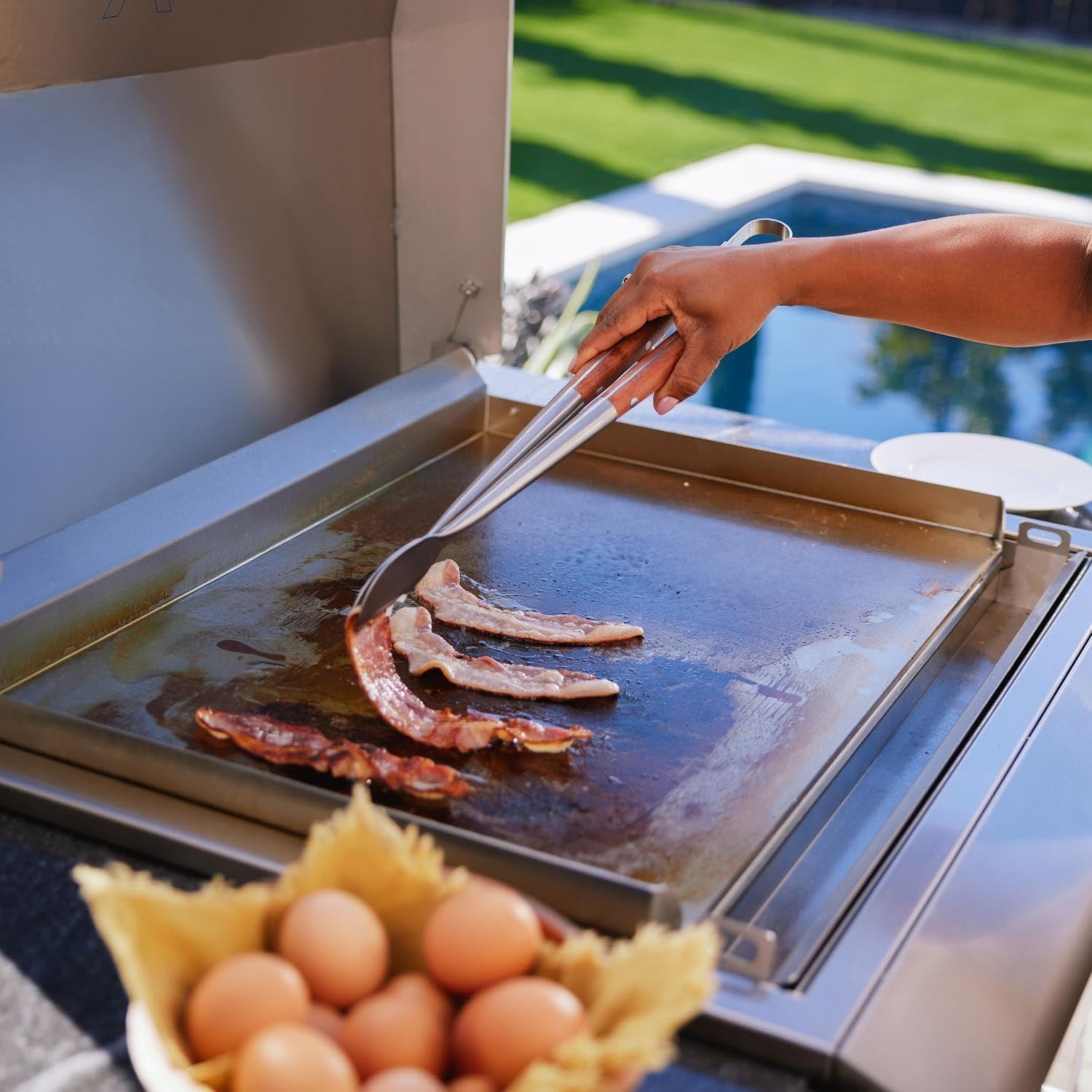 Blaze LTE+ 30-Inch Built-in Natural Gas Griddle – 304 Stainless Steel Outdoor Kitchen Flat Top, 2-Burner 30,000 BTU (15k per burner) with Lift-Assist Hood, LED Control Knobs & Front Grease Tray