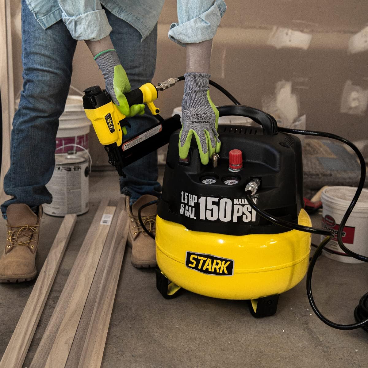 Stark USA 6 Gallon Pancake with 18 Gauge Brad Nailer Set Electric Oil-Less Air Compressor, 150 PSI Combo Set