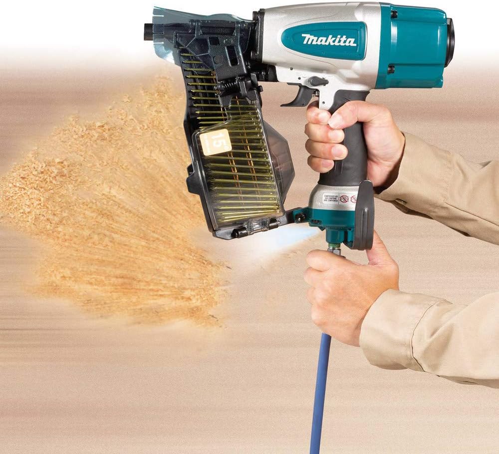 Makita AN613 Pneumatic 15° 2-1/2' Siding Coil Nailer