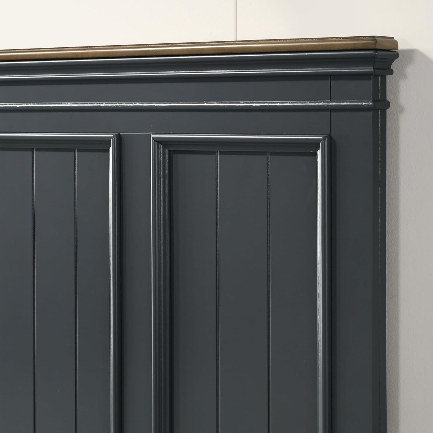 Roundhill Furniture Riverton Wood 3-Piece Bedroom Set, Shiplap Panel Queen Bed with 2 Nightstands in Slate Blue