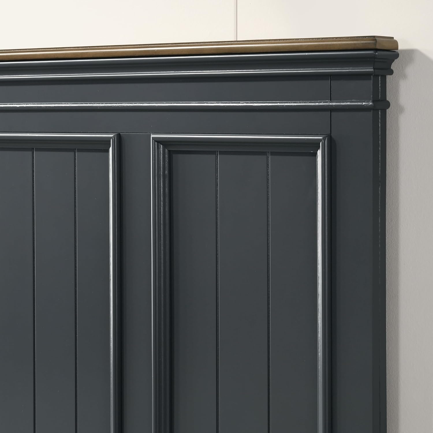Roundhill Furniture Riverton Wood Bedroom Set with Shiplap Panel King Bed, Dresser, Mirror, Two Nightstands, and Chest in Slate Blue