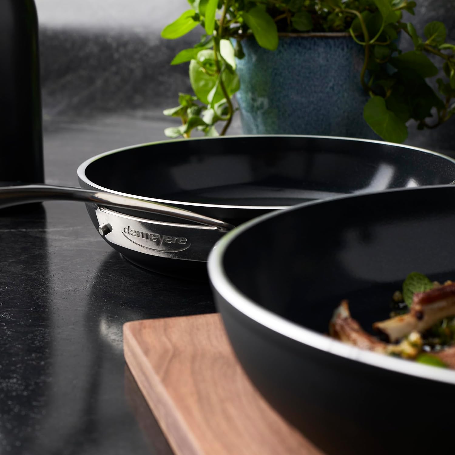 Demeyere AluPro 5, Ceramic 2-pc Aluminum Nonstick Fry Pan Set, 9.5' and 11', Ceramic Nonstick Coating, Lightweight Construction, Compatible with all Cooking Surfaces