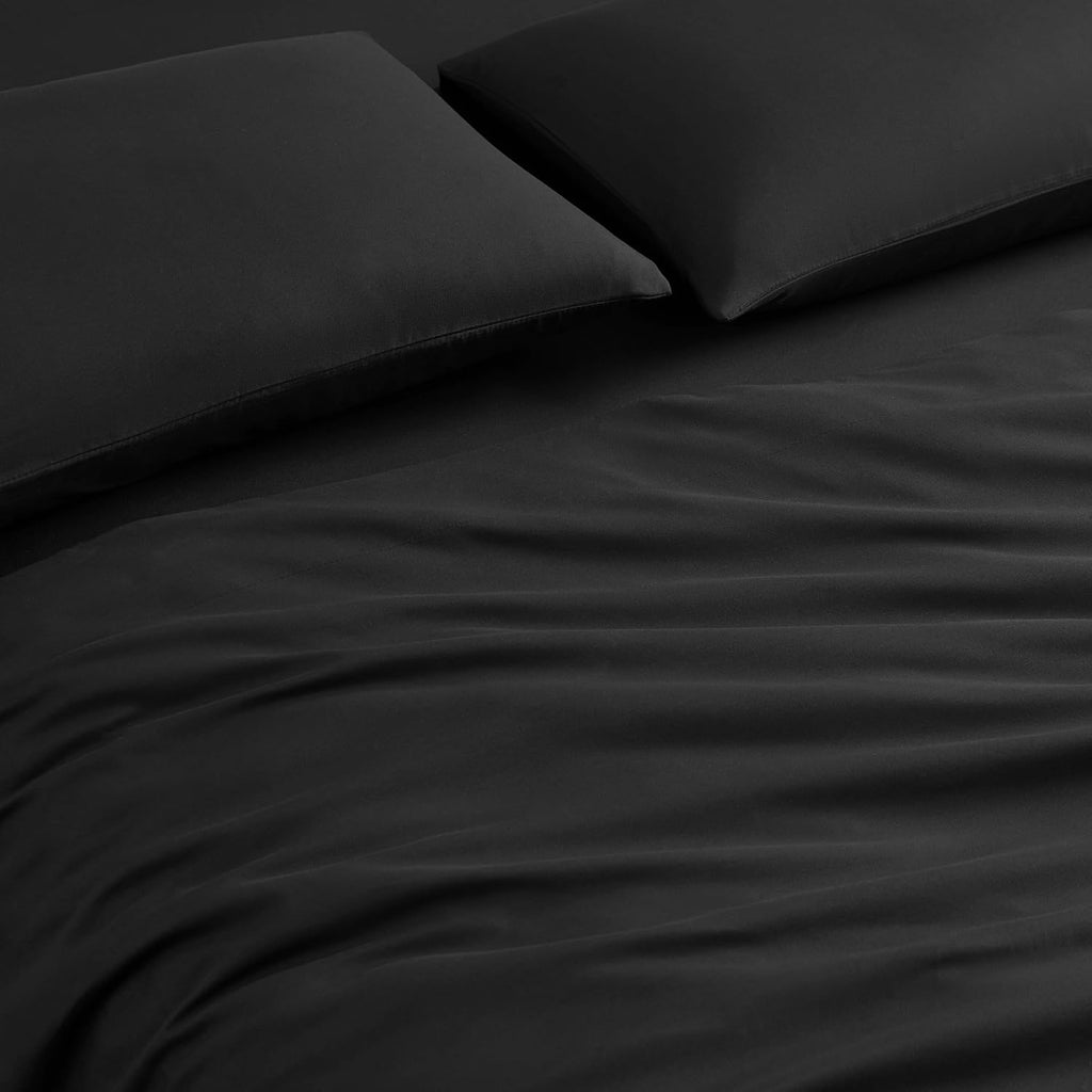 Juicy Couture Alexis Reversible Comforter Set, Twin Bed in a Bag – Black/Hot Pink, 6-Piece Bedding Collection