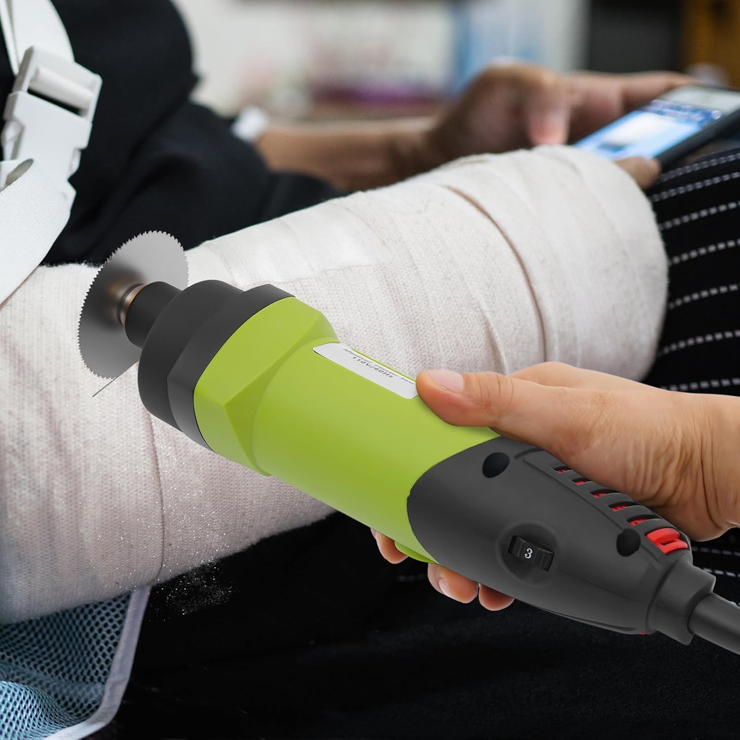 Medical Electric Plaster Saw Cast Cutter Cast Removal Saw, Electric Plaster Cutting Tool, Orthopedic PlasterSaw Sport Medicine Kit, 110V 6 Gearing 12500 Times/Min