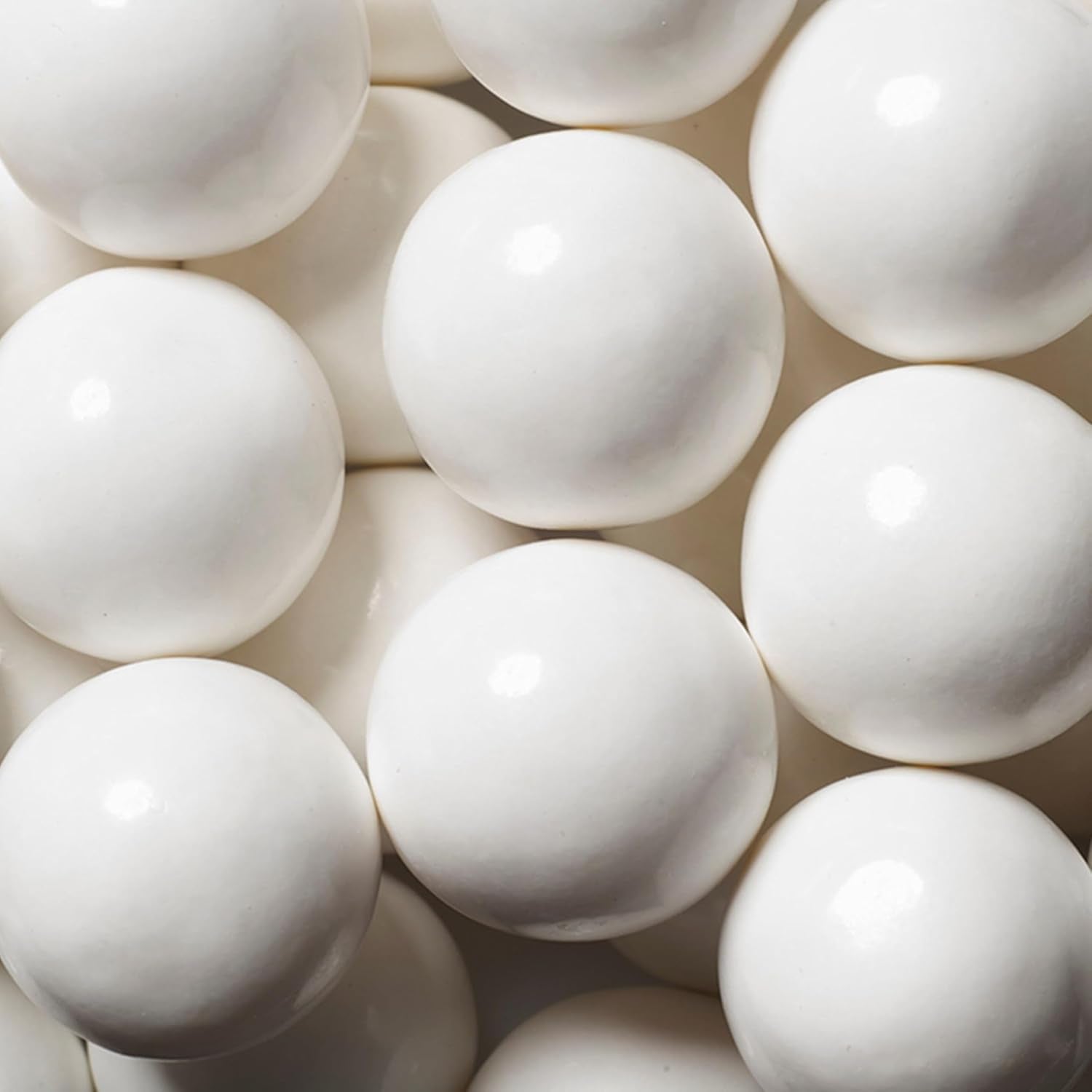 White Deluxe Bulk Candy Buffet Mix Including Chocolates, Jelly Beans, Gummies, Lollipops & More Assorted Treats - Ideal For Dessert Tables And Party Displays (11.8lbs)