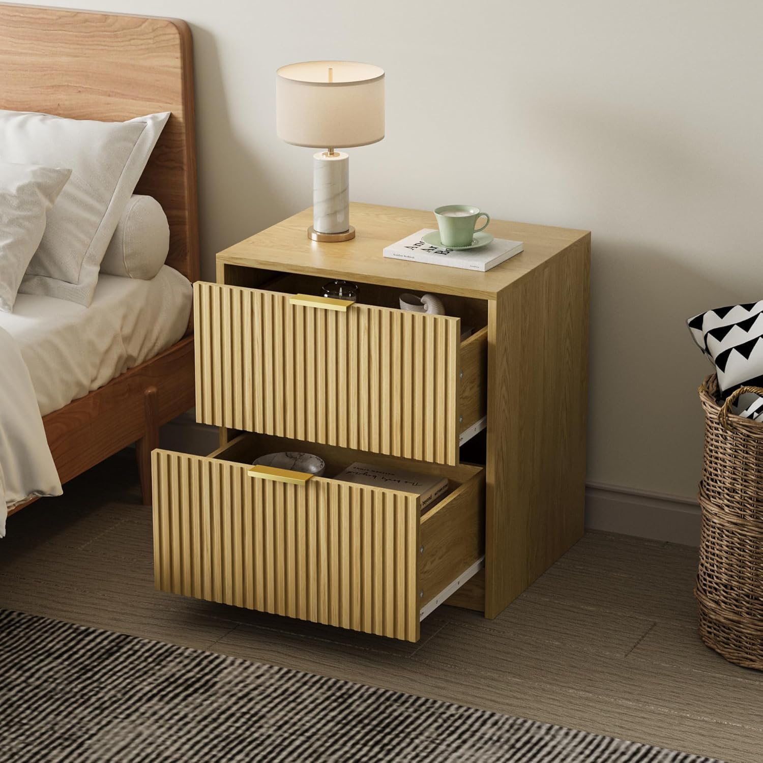 MAISONARIA 3-Piece Dresser Bedroom Set, 5 Drawer Dresser & 2 Drawer Nightstands with Gold Handles, Fluted Wood Chest of Drawers for Bedroom, Living Room, Entryway, Nature