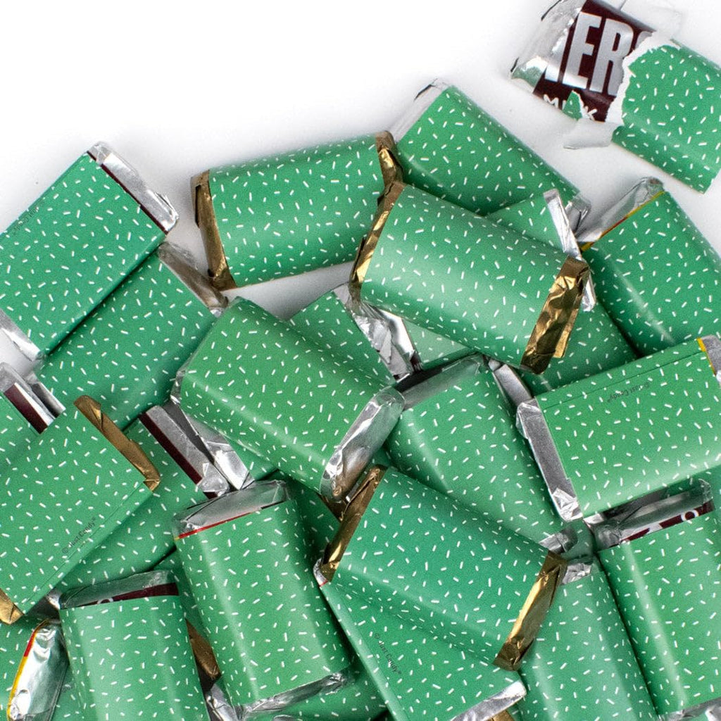 Green Deluxe Bulk Candy Buffet Mix Including Chocolates, Jelly Beans, Gummies, Taffy & More Assorted Treats - Ideal For Dessert Tables And Party Displays (11.9lbs)