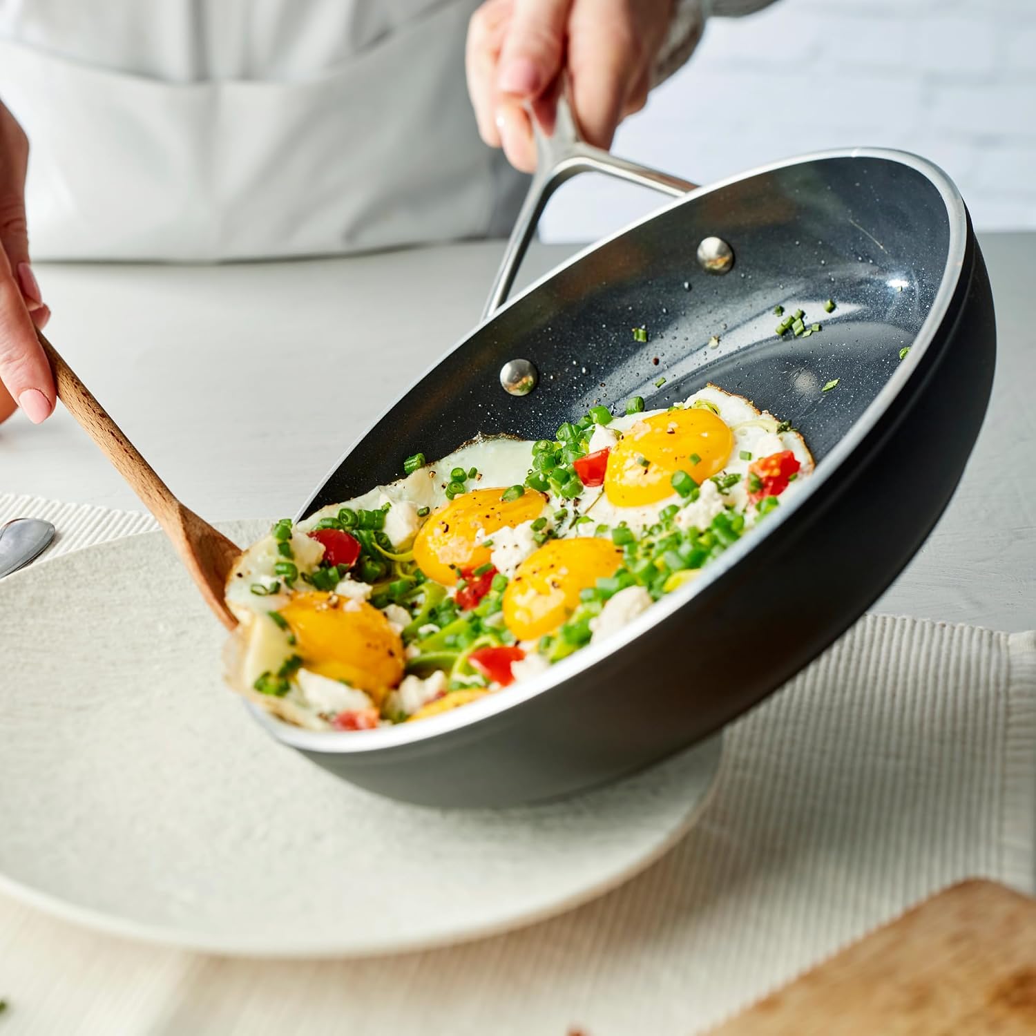 Demeyere AluPro 5, Ceramic 10-inch Aluminum Nonstick Fry Pan, Ceramic Nonstick Coating, Lightweight Construction, Compatible with all Cooking Surfaces