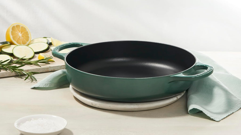 Le Creuset Signature Cast Iron Everyday Pan, 11', Licorice
