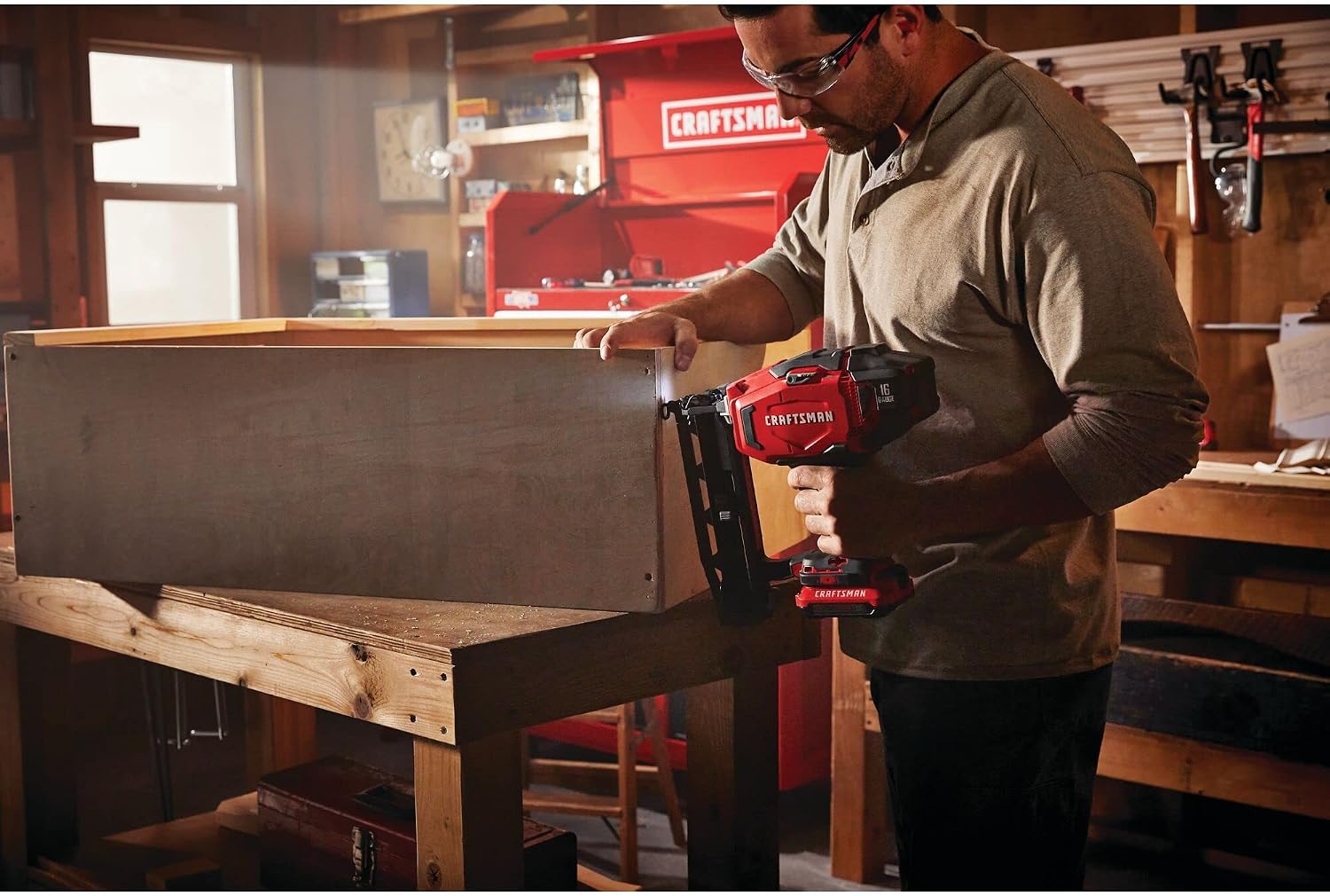 CRAFTSMAN V20 Cordless Finish Nailer Kit, Nail Gun, 16GA, 2-1/2 Nails, Battery and Charger Included (CMCN616C1)