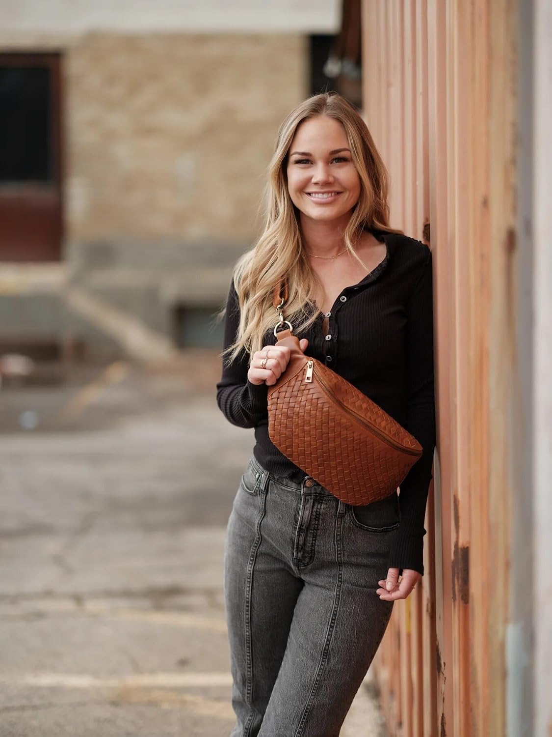 ROMFRE HALEIWA Cowhide Leather Sling Bag Crossbody,Removable Strap Main Compartment,Interior Zip Pocket 4 Slots Rear Pocket