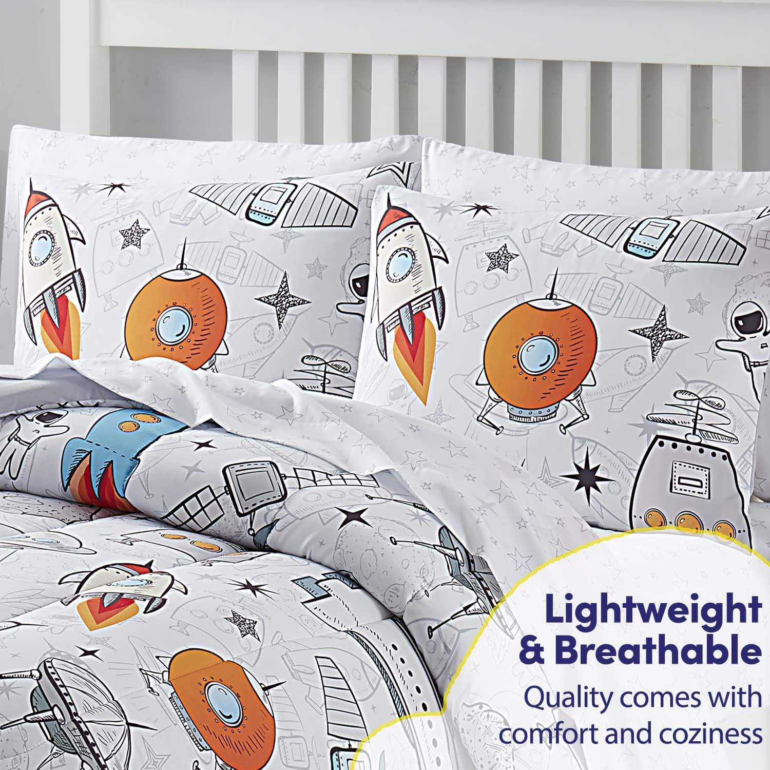 Kids Bedding Set Bed in a Bag for Boys and Girls Toddlers Printed Sheet Set and Comforter, Twin, Floating in Space (Pack of 4)