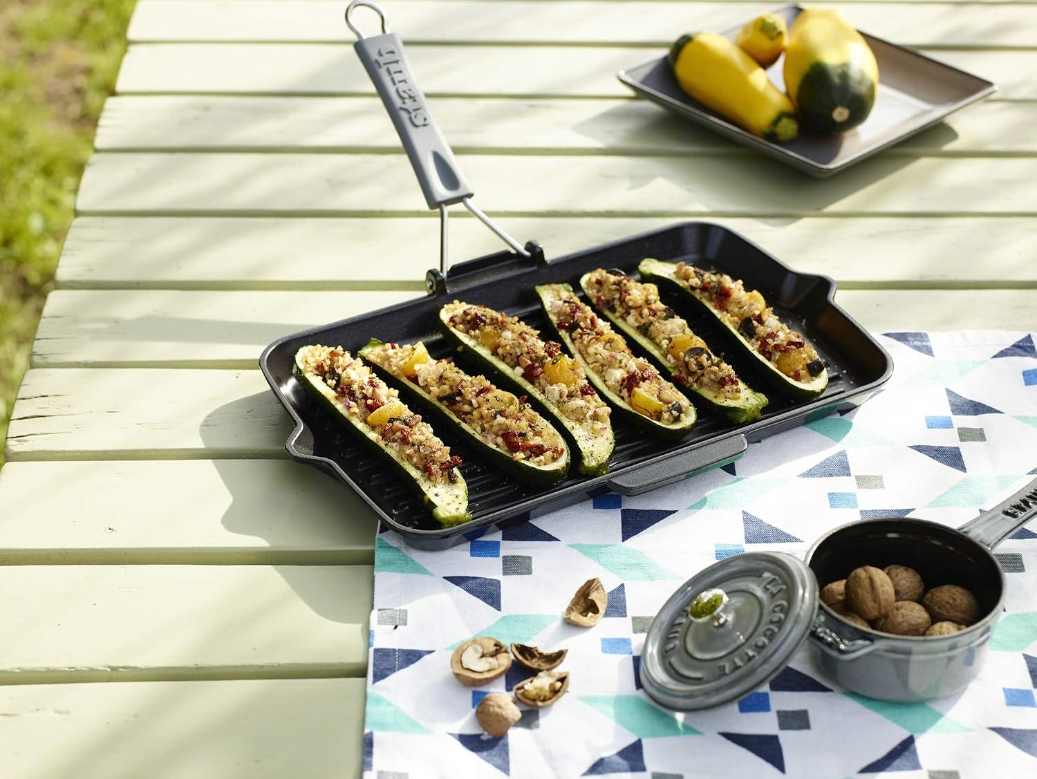 STAUB Cast Iron 13.4 X 8.3 Rectangular Folding Grill - Matte Black