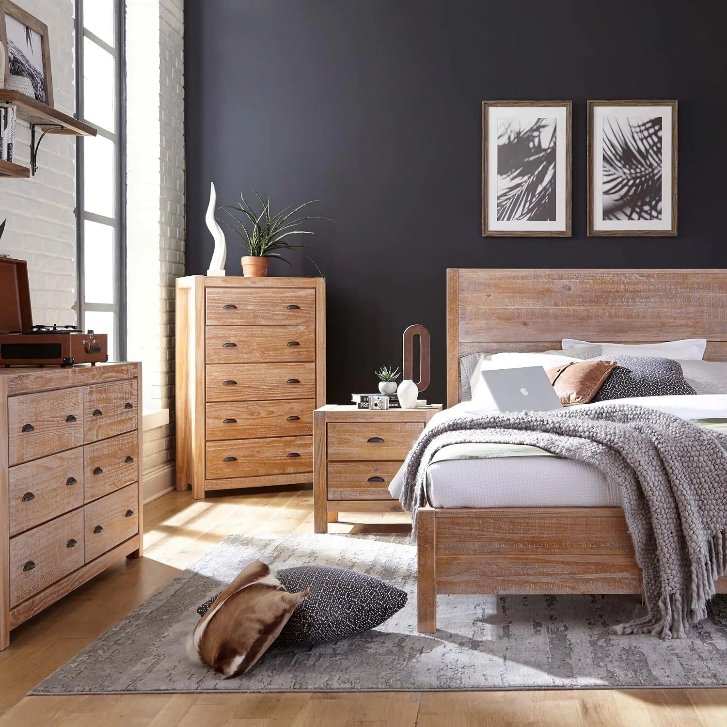 Grain Wood Furniture Montauk Solid Wood 5 Piece Bedroom Set in Driftwood, King Bed