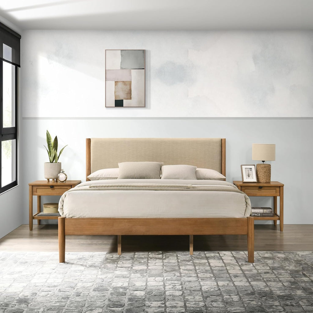 Roundhill Furniture Vichy 3-Piece Rubberwood Bedroom Set, Platform Bed with Two Nightstands, King, Textured Polyester