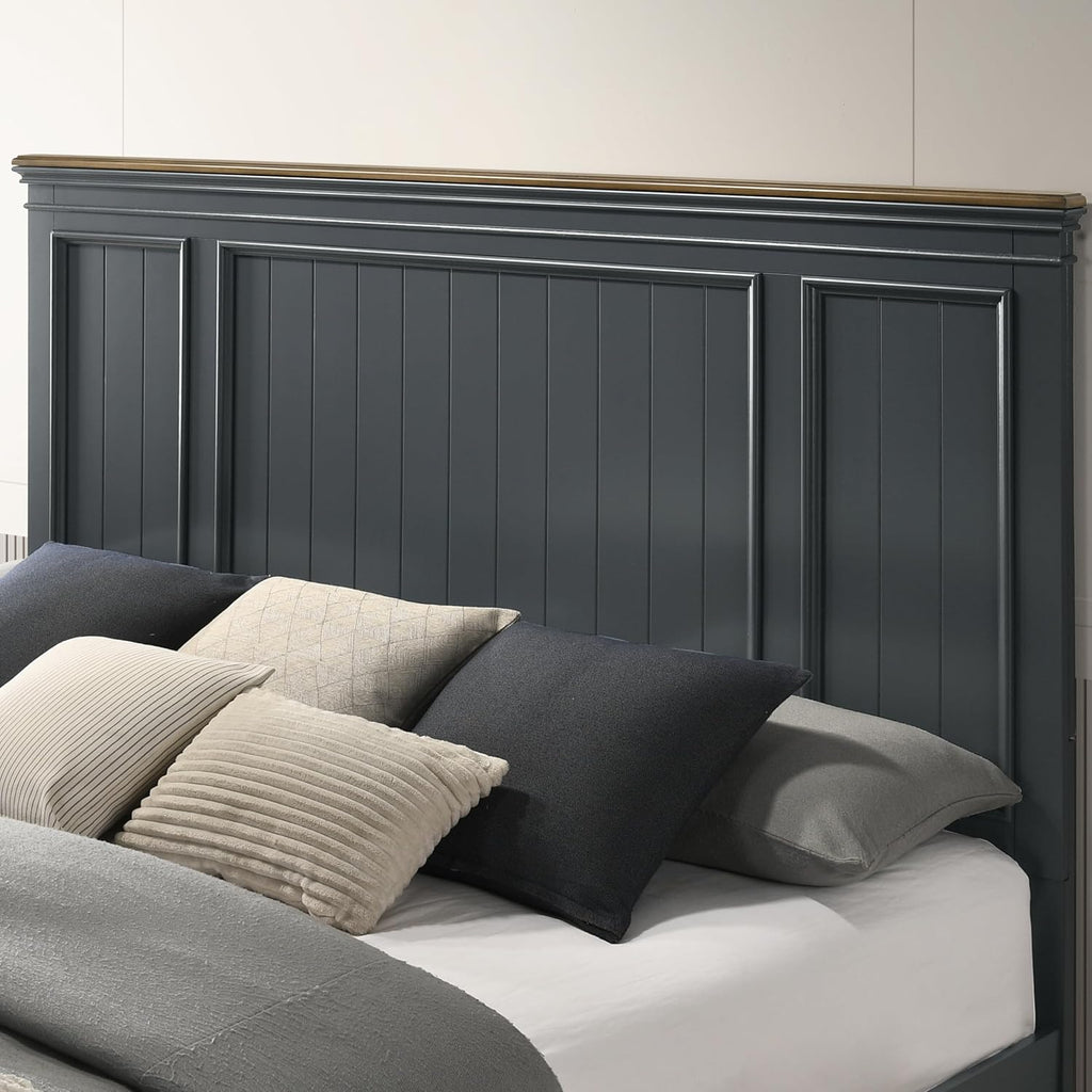 Roundhill Furniture Riverton Wood 3-Piece Bedroom Set, Shiplap Panel King Bed with 2 Nightstands in Slate Blue