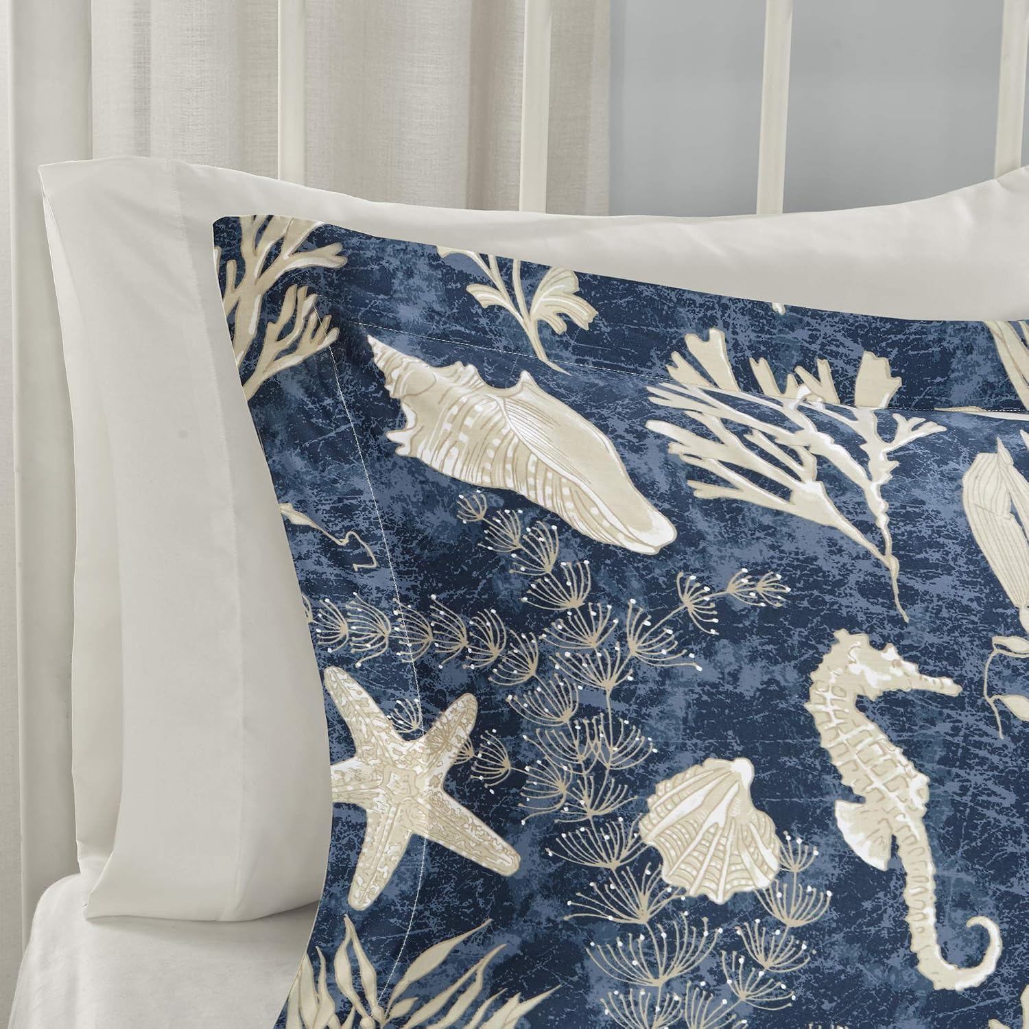 Madison Park 100% Cotton Comforter Set - Coastal Coral, Starfish Design All Season Down Alternative Cozy Bedding with Matching Shams, Decorative Pillow, Queen(90'x90'), Blue, Cape Cod Navy 7pcs