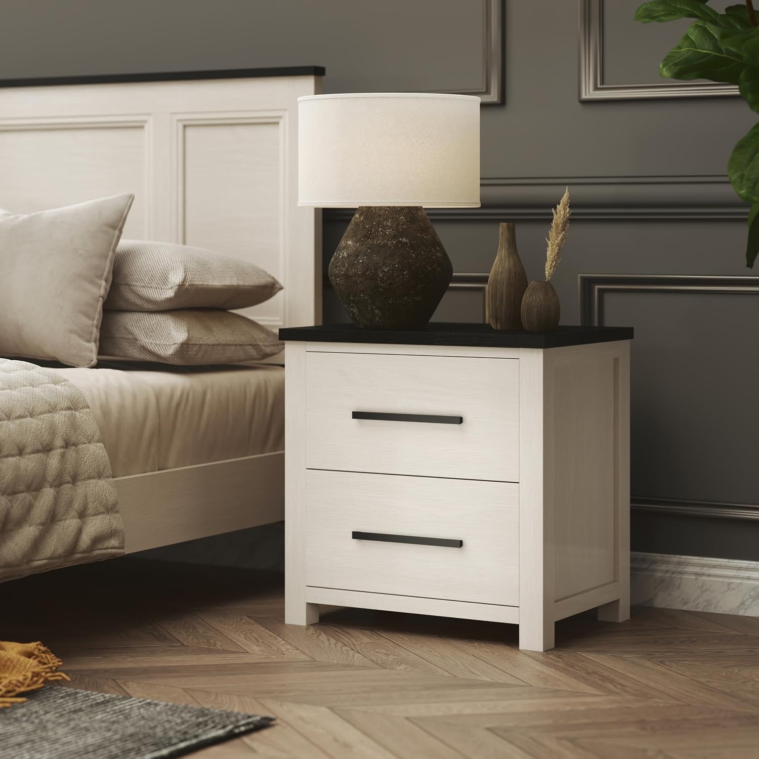 Roundhill Furniture Realynn 5-Piece Wood Bedroom Set, King Size Panel Bed with Dresser, Mirror, and 2 Nightstands, Off-White Finish