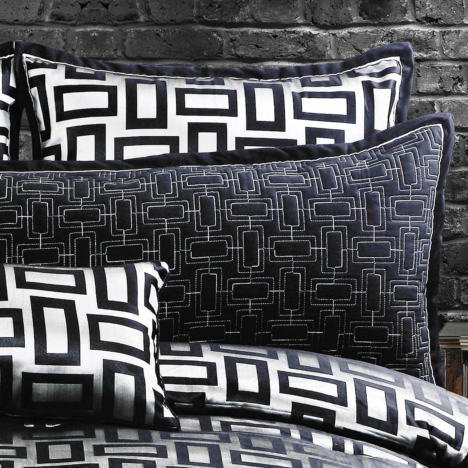 Riverbrook Home Elegant Collection Comforter Set, Queen, Kacy - Graphite/Black, 5-Piece Set