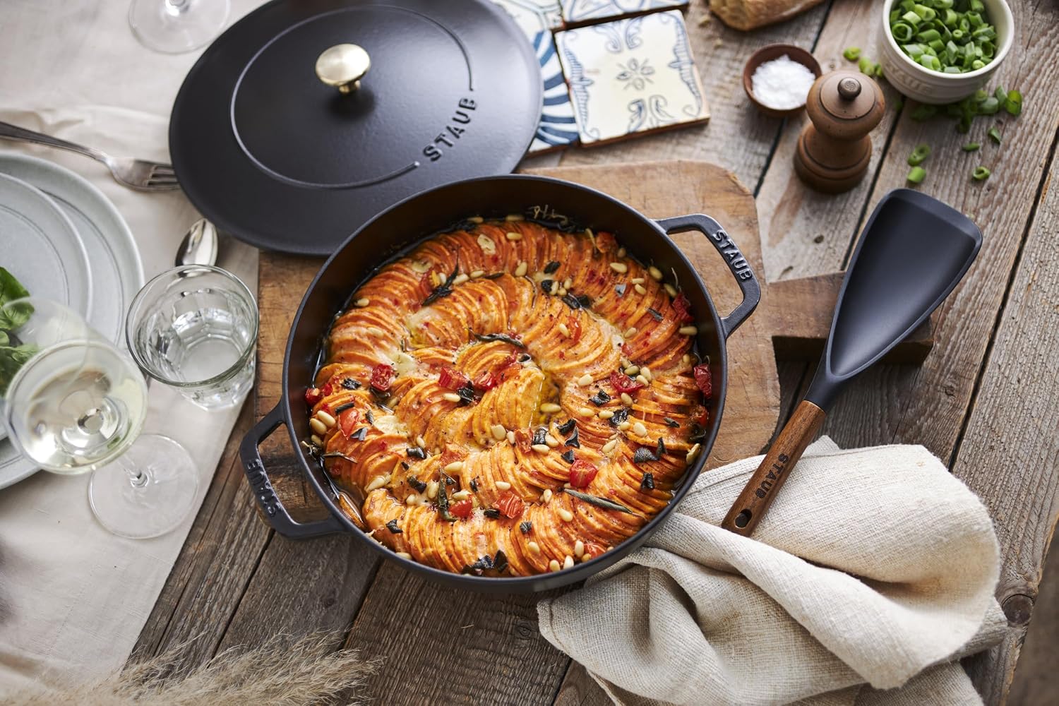 STAUB Cast Iron Sauté Pan, Chistera Lid, Round, 3.7 L, Black, 33 x 31 x 9.5 cm