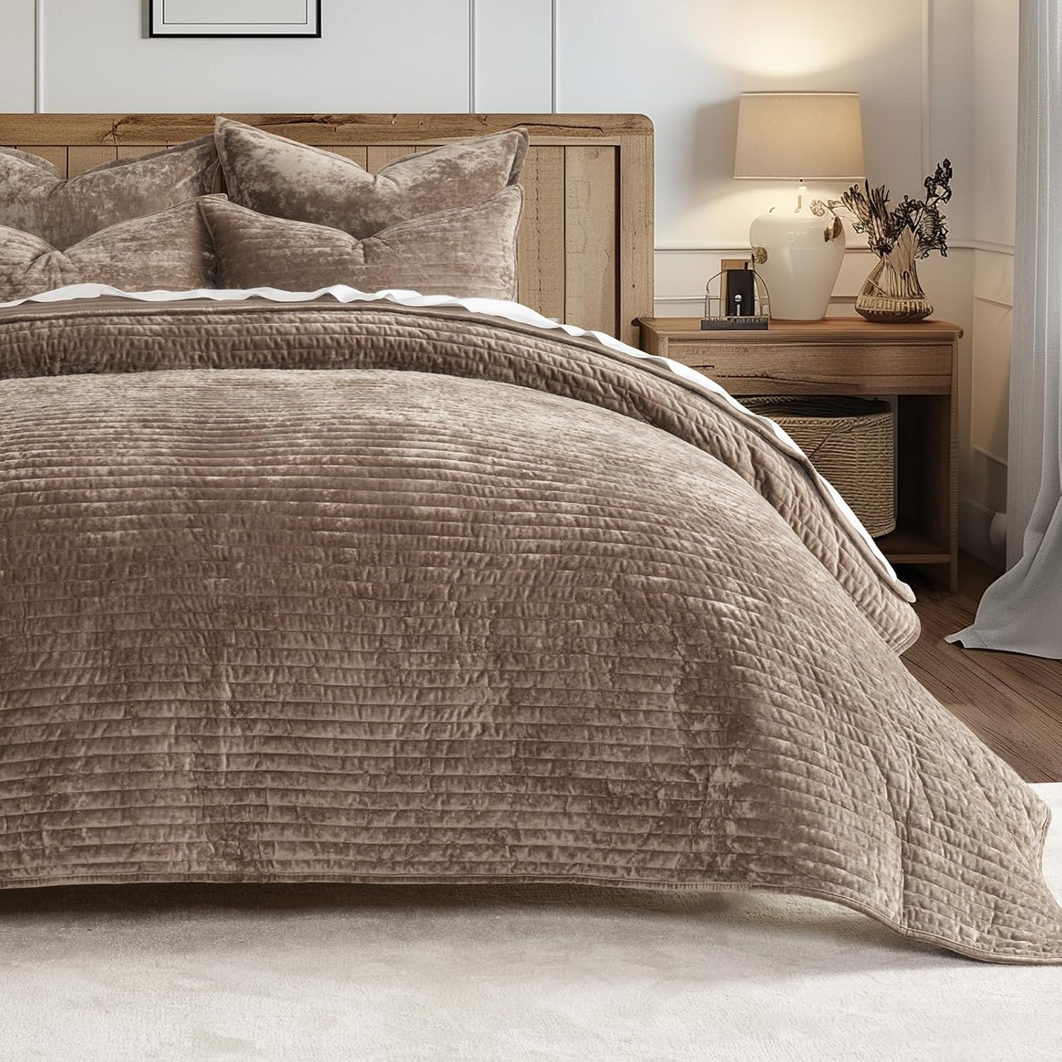 EverGrace Velvet Quilt Set California King 118'' x 106'', Luxurious Soft Striped Channel Bedding Set, Lightweight Velvet Comforter for All Season, Oversized Bedspread Coverlet w/ 2 Shams, Mocha Brown