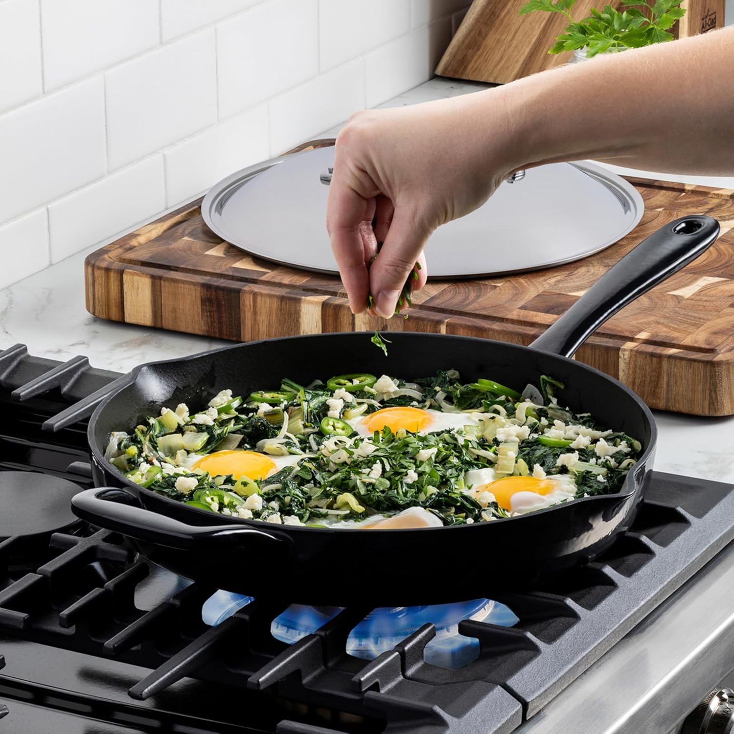 All-Clad Cast Iron Skillet - 12' Enameled Cast Iron Pan with Lid, Enamel Coating, Grill, Oven Safe up to 650°F & Compatible with All Stovetops (Gas, Electric & Induction), Easy-Clean Frying Pan, Black