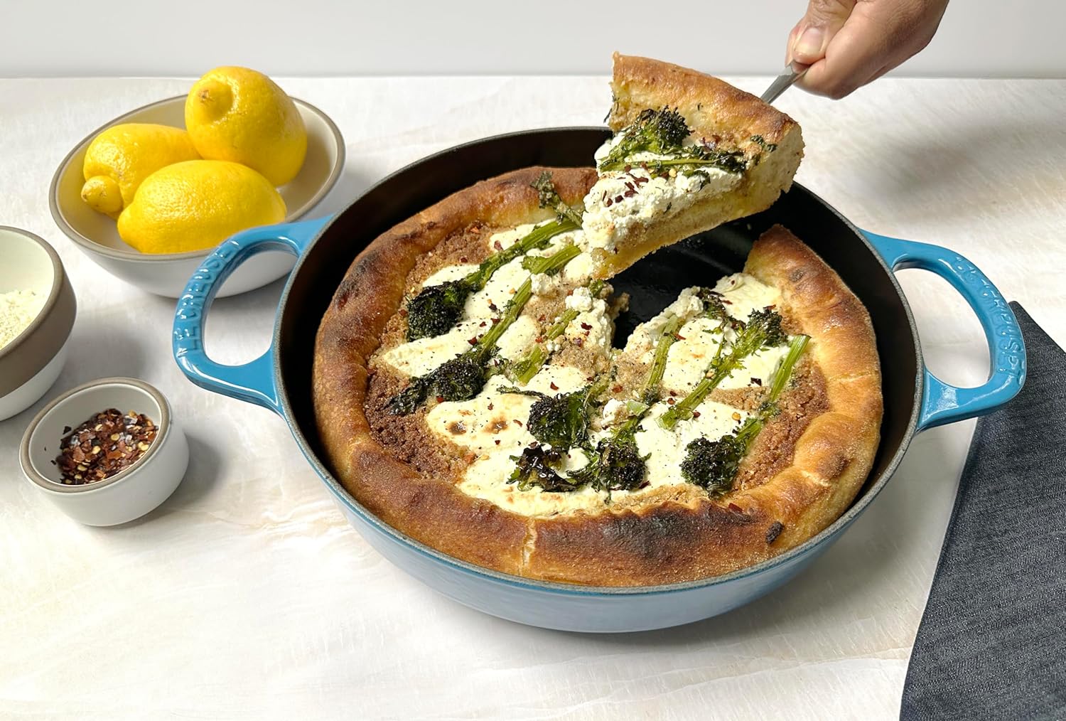 Le Creuset Signature Cast Iron Everyday Pan, 11', Oyster