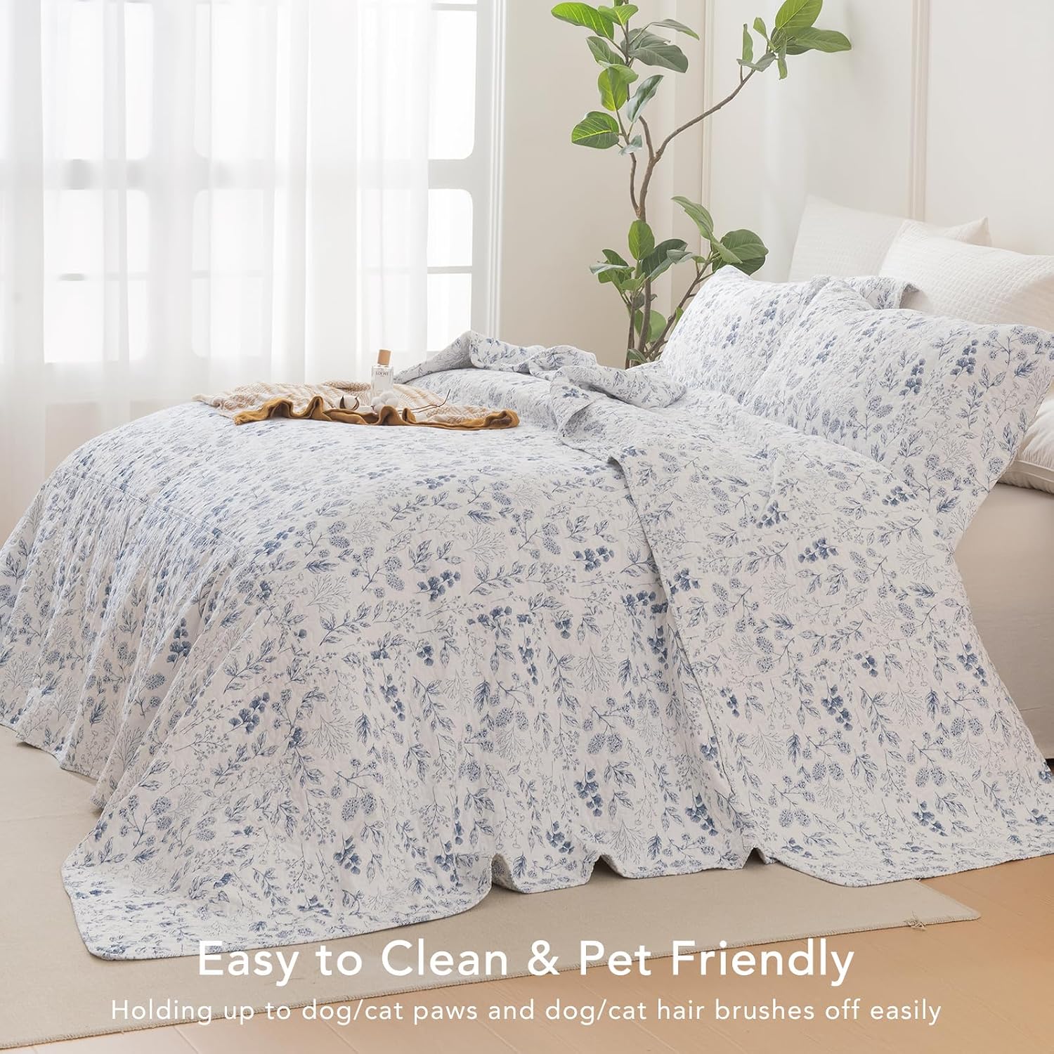 Lady Ann Oversized King Quilt Set, Blue and White Floral & Leaves Pattern Plant Botanical Printed Quilted 118x106 Bedspread Set, Vintage Coverlet Ultra Soft Cotton Coverlet with Pillow Shams, 3 PCS