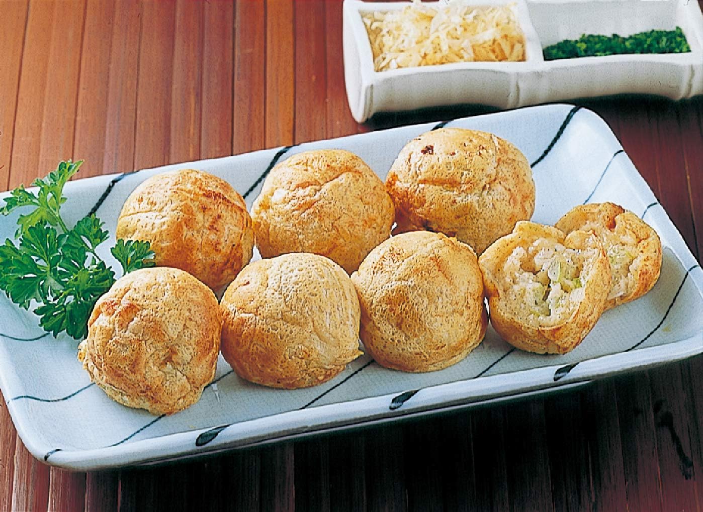 AUTOMATIC ELECTRIC JAPANESE TAKOYAKI GRILL PAN 12 HOLES 100 V OCTOPUS BALLS [JAPAN] by Sugiyama