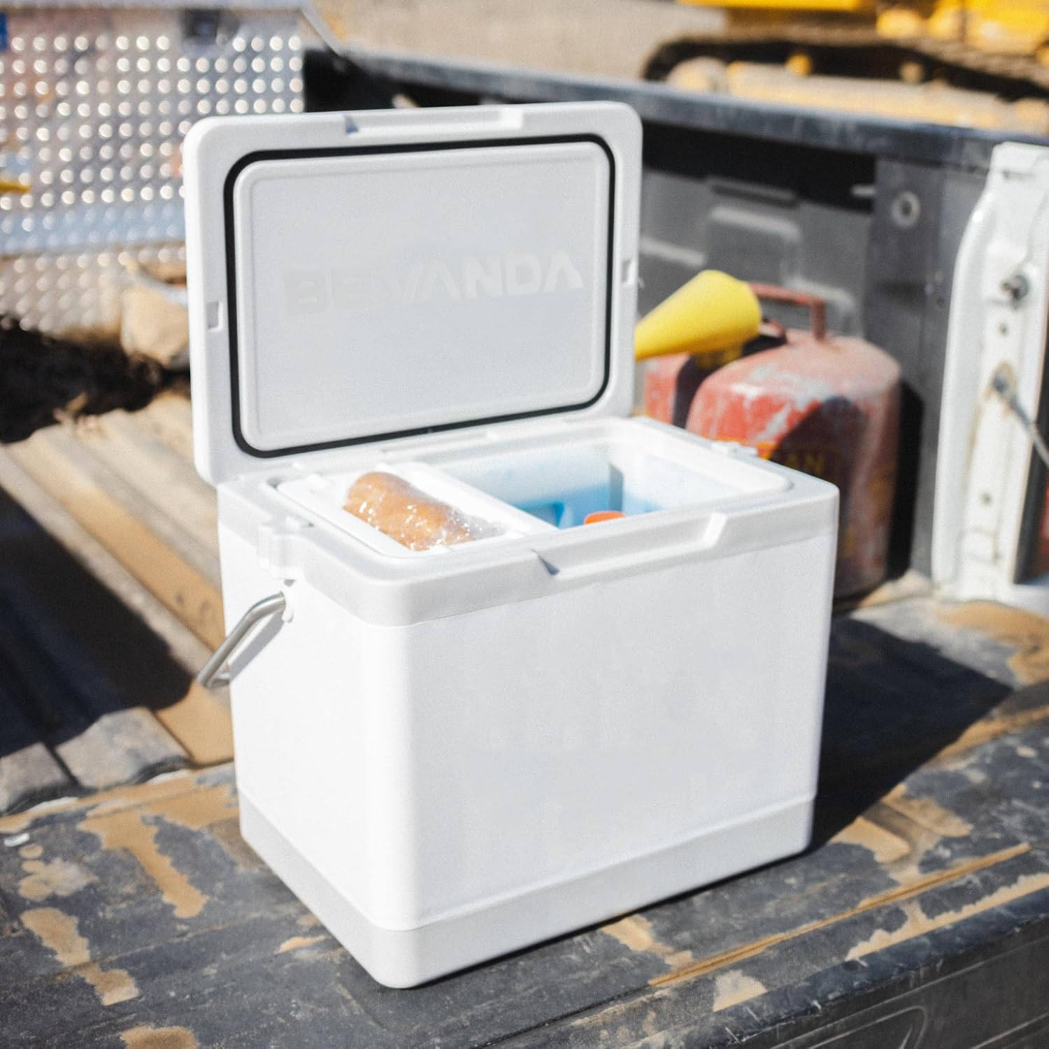 Bevanda - 20qt Verge Insulated Lunch Box - Durable Cooler with Magnetic Ice Packs - Rugged Hard Shell Lunch Cooler for Jobsite Lunches, Outdoor Adventures & All Day Temperature Control