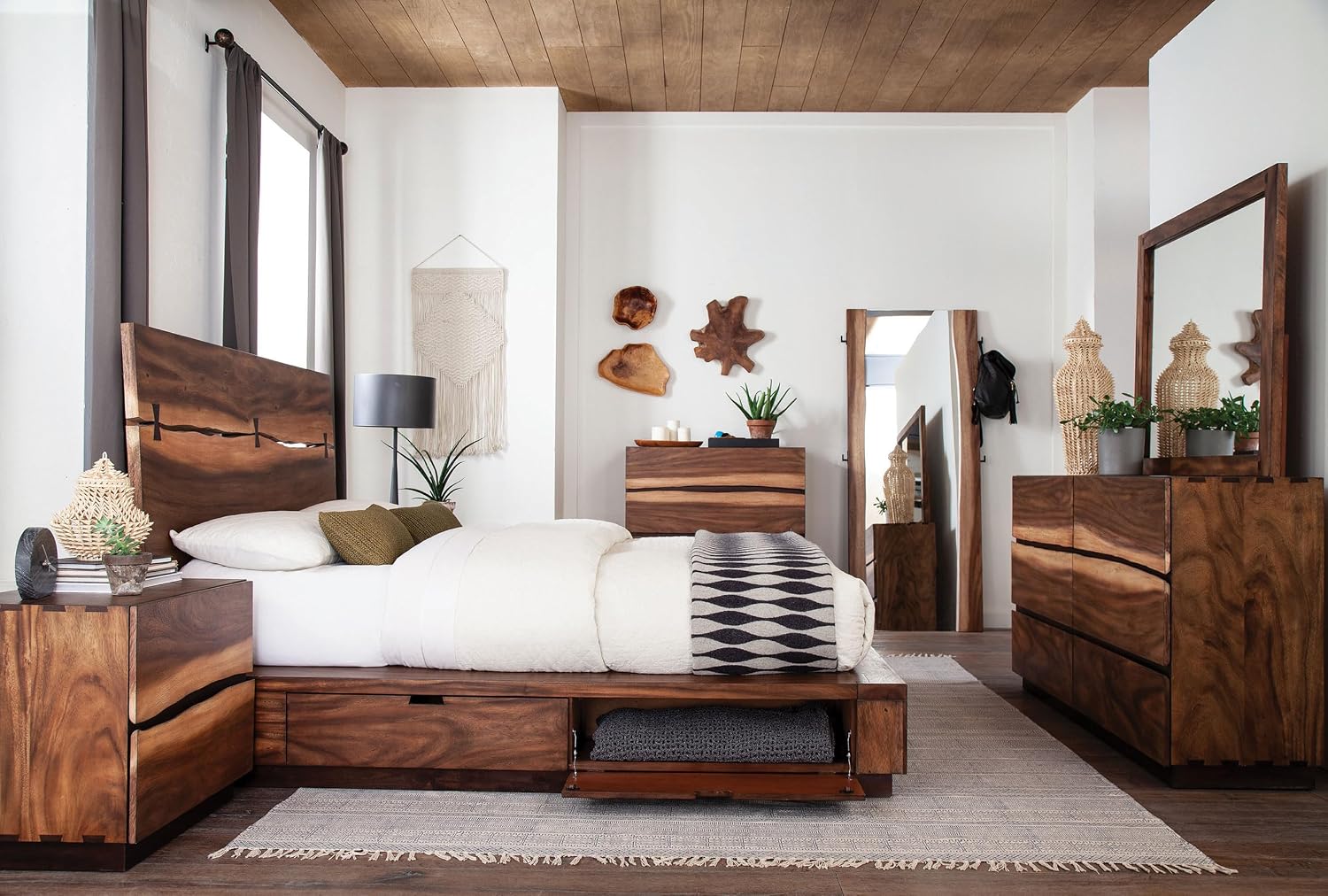 Coaster Home Furnishings Winslow Farmhouse 4-Piece Bedroom Set Live Edge Eastern King Size Storage Bed Frame 54-inch Headboard Smokey Walnut and Coffee Bean 223250SKE-S4