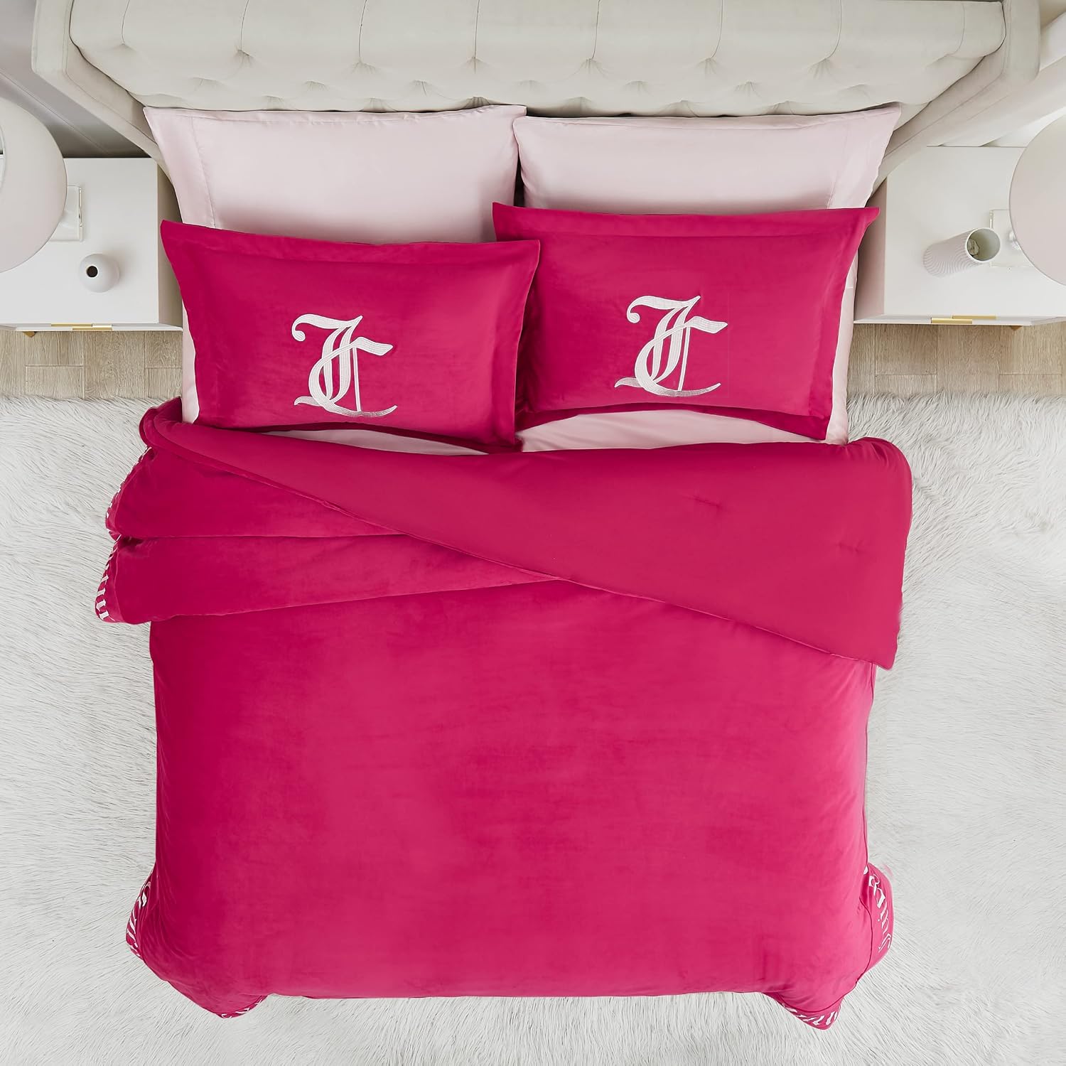 Juicy Couture - Comforter Set - Gothic Design Bedding - King - 3 Piece Set Includes (1) 108' x 92' Comforter and (2) 20' x 36' Shams - Wrinkle Resistant - Premium Bedroom Decor - Hot Pink