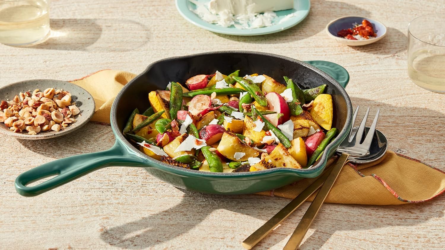 Le Creuset Enameled Cast Iron Classic Skillet, 9', Flame