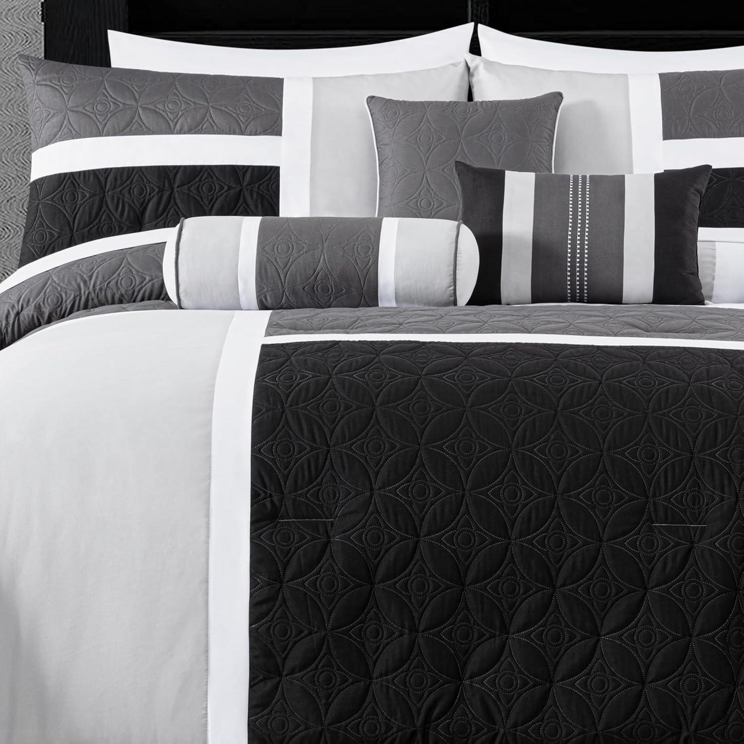 Chezmoi Collection Upland 7-Piece Quilted Patchwork Comforter Set, Black/Gray/Light Gray, Oversized King