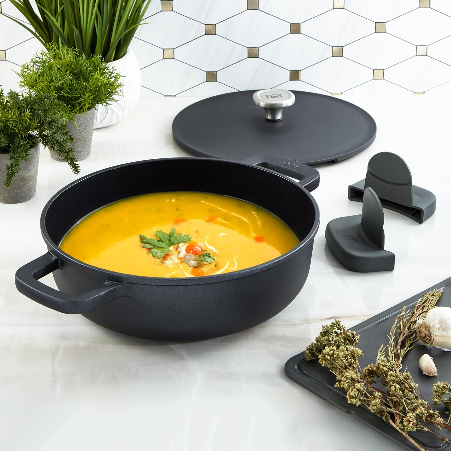 Berghoff Phantom Nonstick Ceramic 11in Sauté Pan 5qt. With Strainer Lid Recycled Cast Aluminum CeraGreen Non-toxic Coating Full Disk for Glass Top Stoves Oven-to-table Cookware