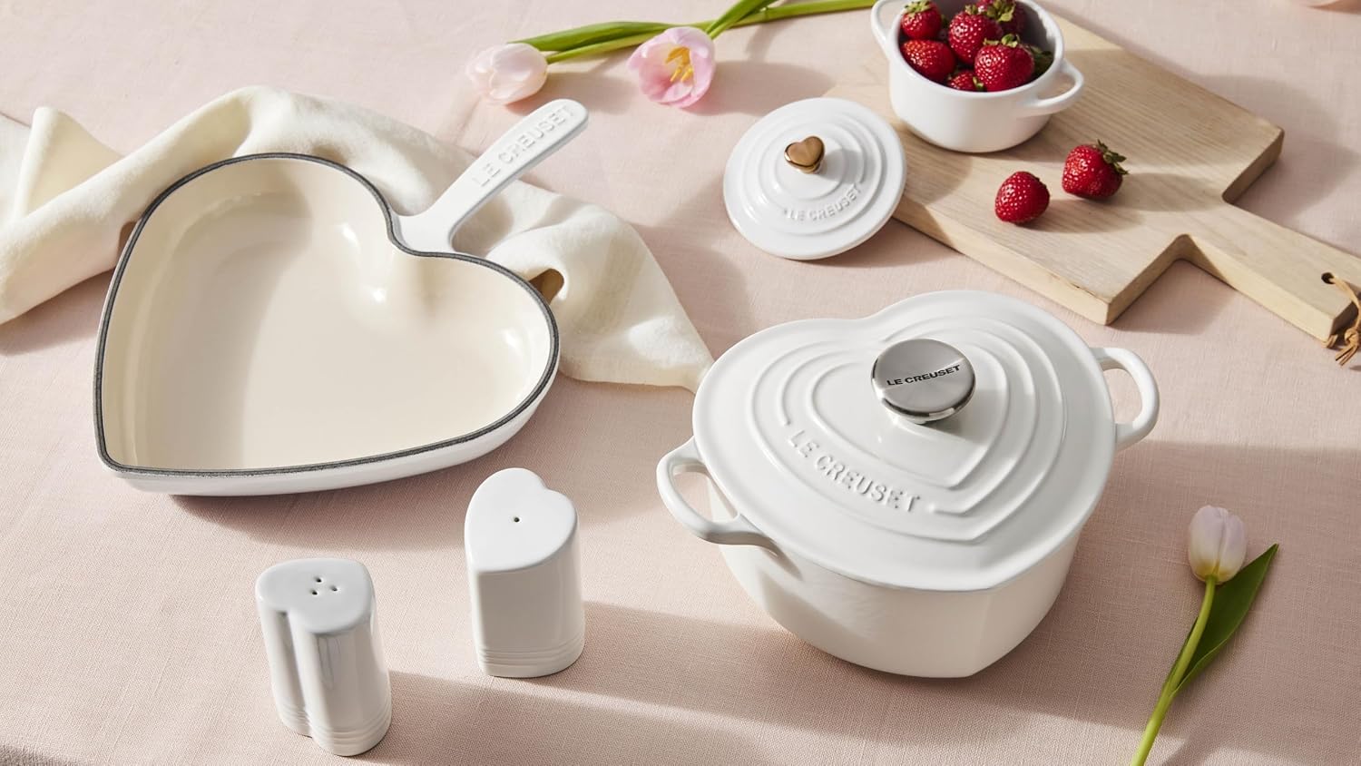 Le Creuset Enameled Cast Iron Traditional Heart Skillet, 10.25', White