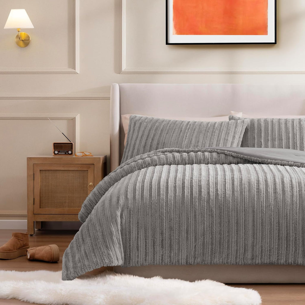 UGG Kenzie Comforter Set with 2 Pillow Shams Plush Faux Fur Bedding Soft Warm Down Alternative Comforter Washable Hypoallergenic Fluffy Blanket Set for Bedroom, King/California King Size, Seal