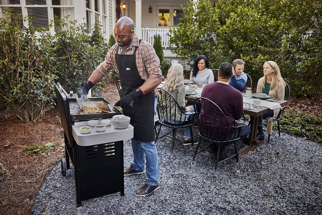 Weber 36' Premium Griddle Cover – Weather‑Resistant Polyester Cover with Fastening Straps, 4 Burner (Fits: Rust Resistant Griddle #1501006, Does NOT FIT: Slate 4 Burner 36')