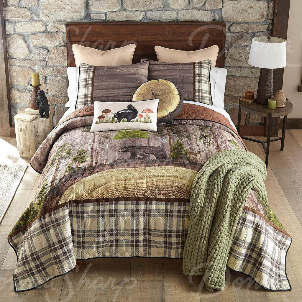 Donna Sharp Wildwood Lodge Polyester Quilt Bedding Set - 3-Piece Queen Size Quilt Set - Includes 90' x 90' Quilt and 20' x 36' Pillow Shams - Machine Washable
